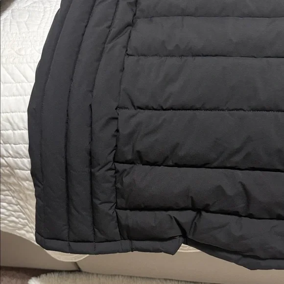 Tommy Hilfiger Black Hooded Puffer Jacket - Picture 8 of 8